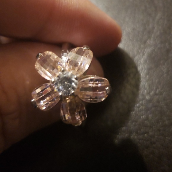 ring - Picture 3 of 3